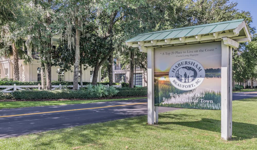 Habersham entry sign